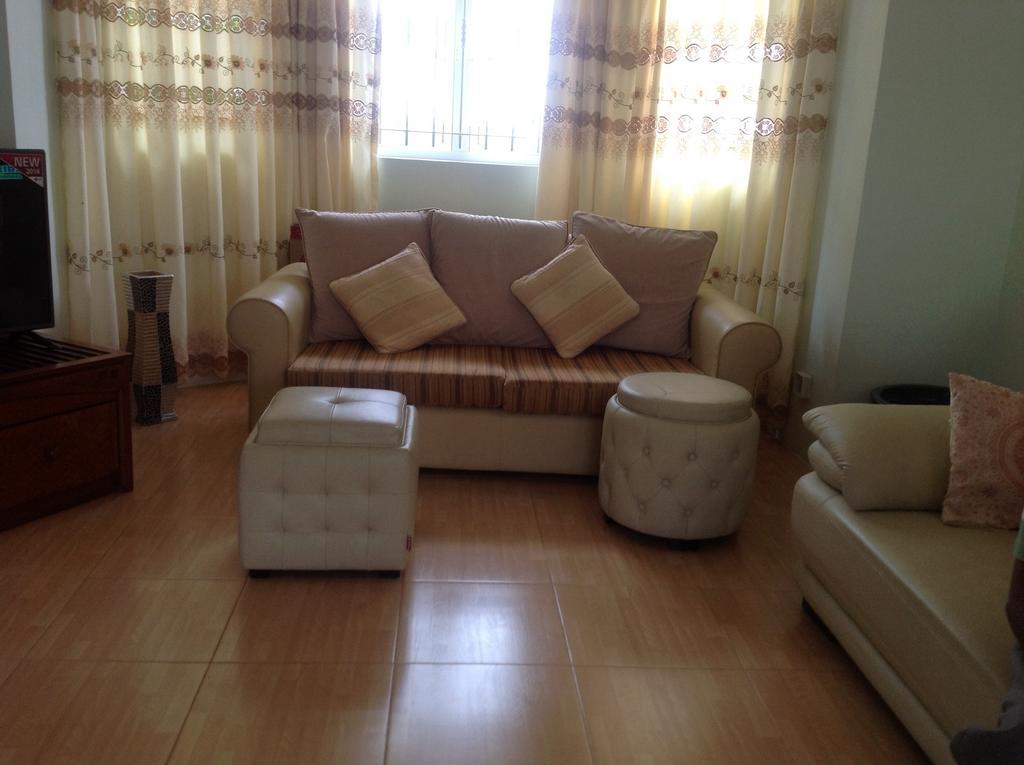 Fayruz Villa Is A 3 Bedroom, 3 Bathroom Detached House With Ac And Swimming Pool 5 Minutes Walk From Flic En Flac Public Beach Værelse billede